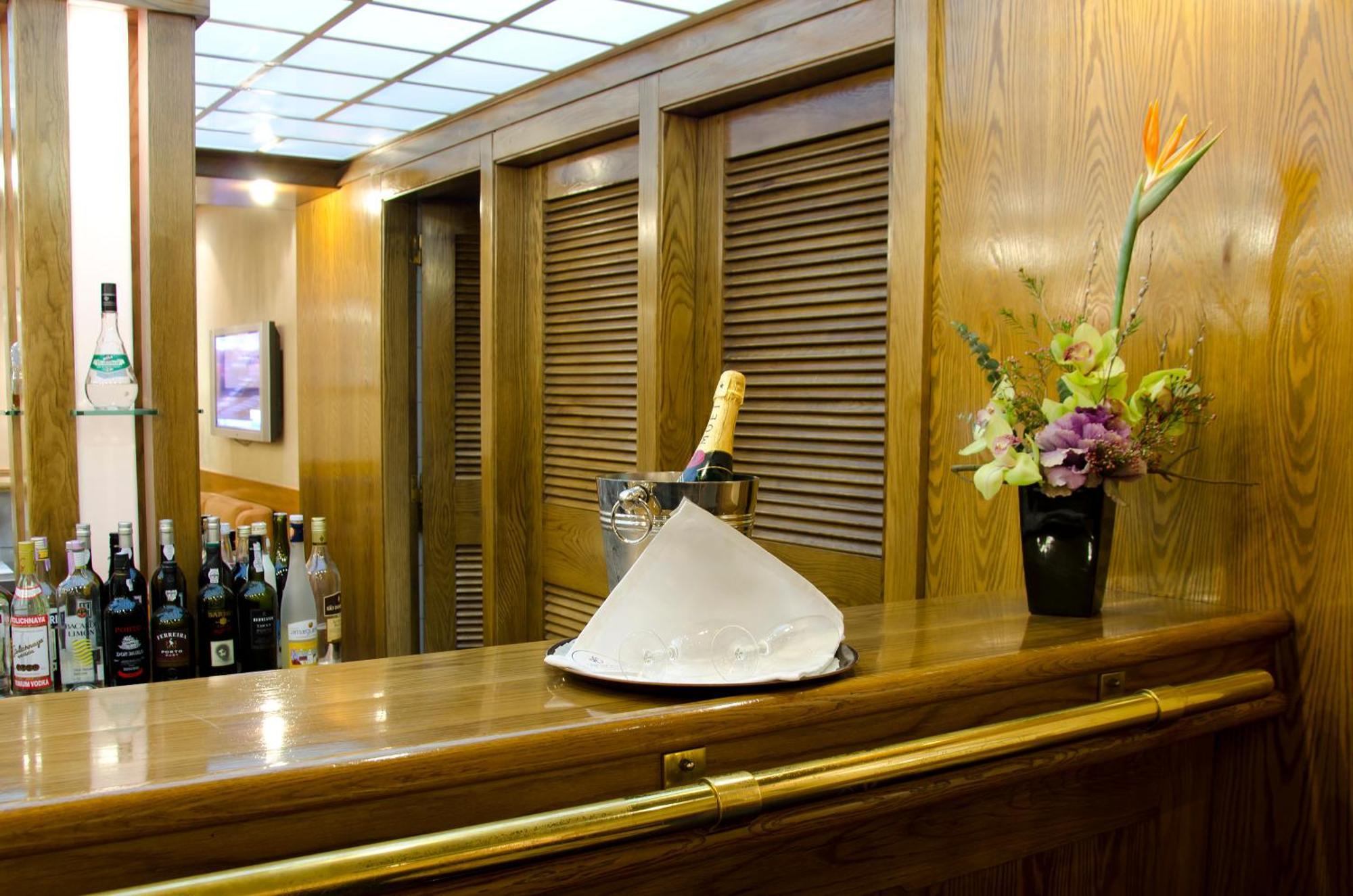 Vip Inn Berna Hotel Lisboa Eksteriør billede