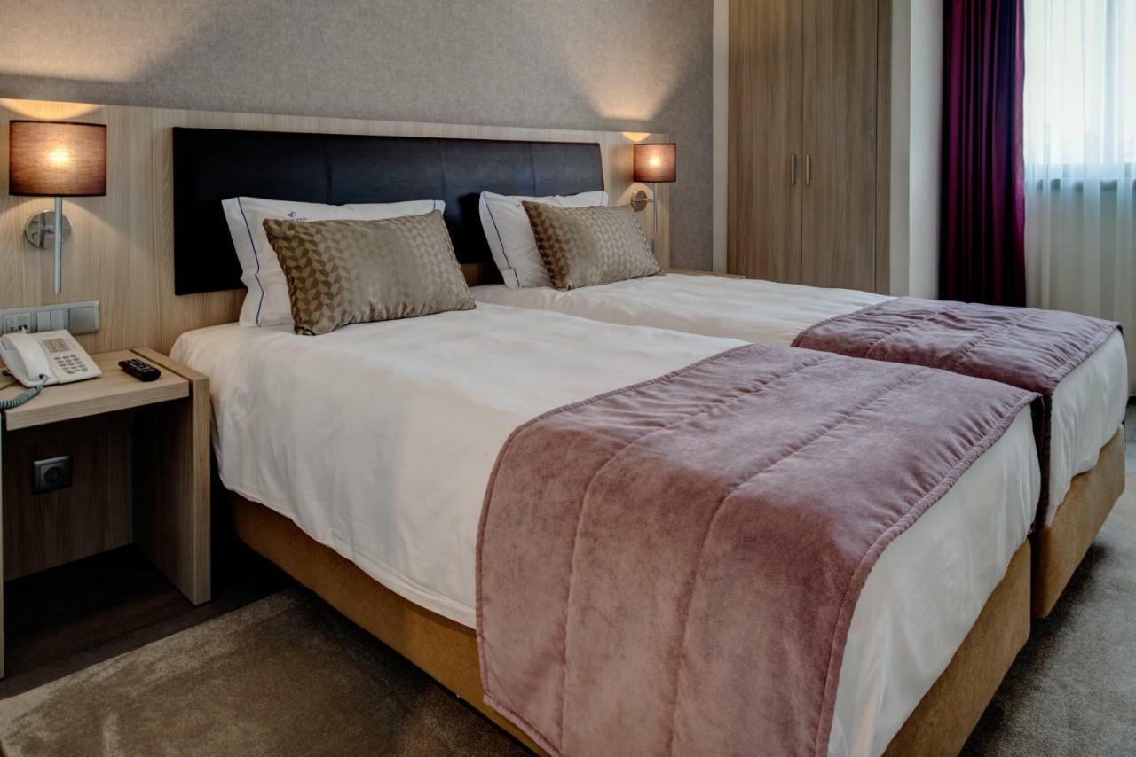 Vip Inn Berna Hotel Lisboa Eksteriør billede