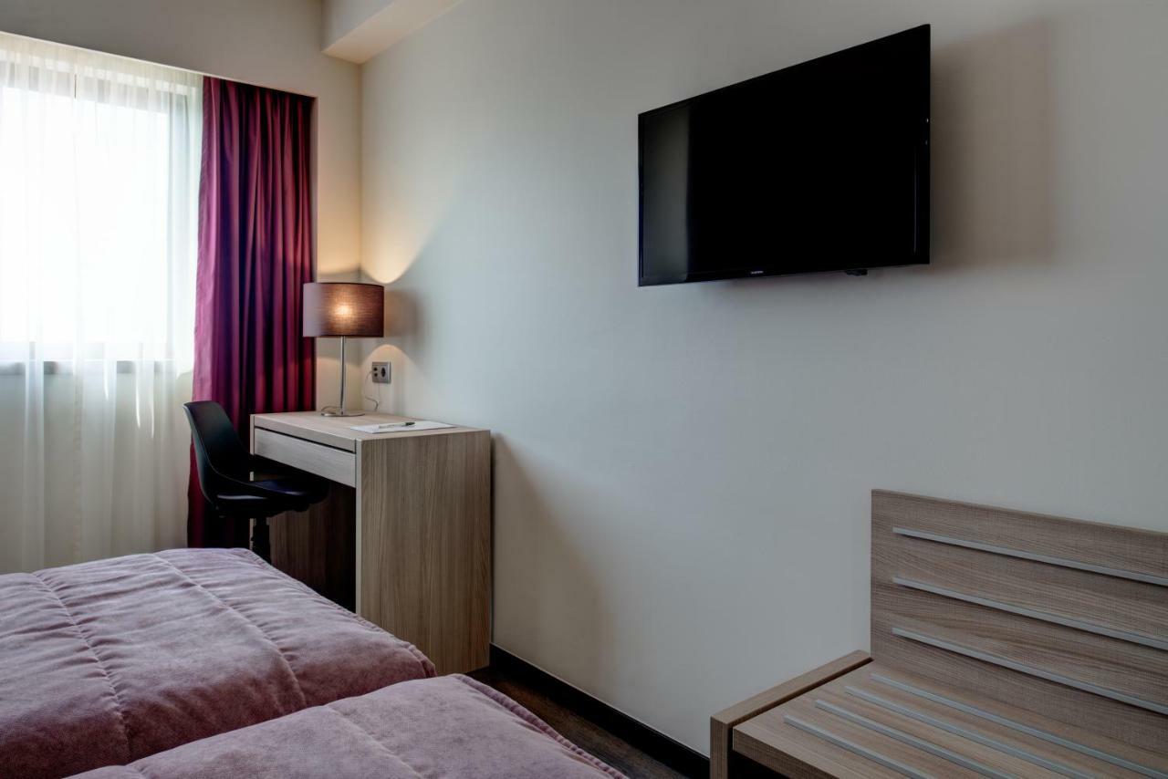 Vip Inn Berna Hotel Lisboa Eksteriør billede