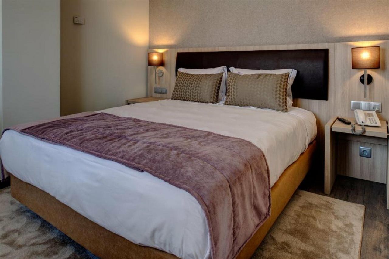 Vip Inn Berna Hotel Lisboa Eksteriør billede